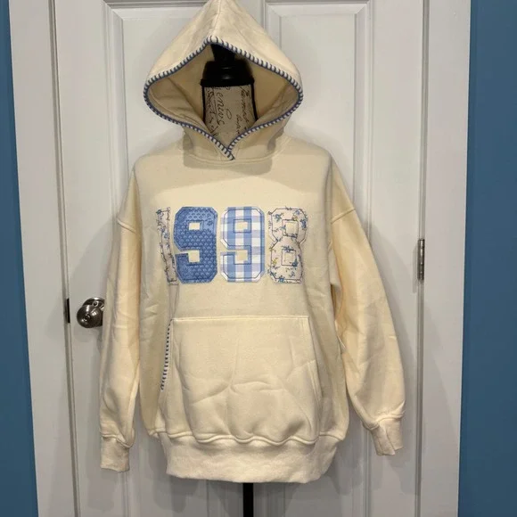 Altar'd State 1998 Patchwork Floral Gingham Hoodie Cream Blue Size XS NWT - Picture 2 of 8